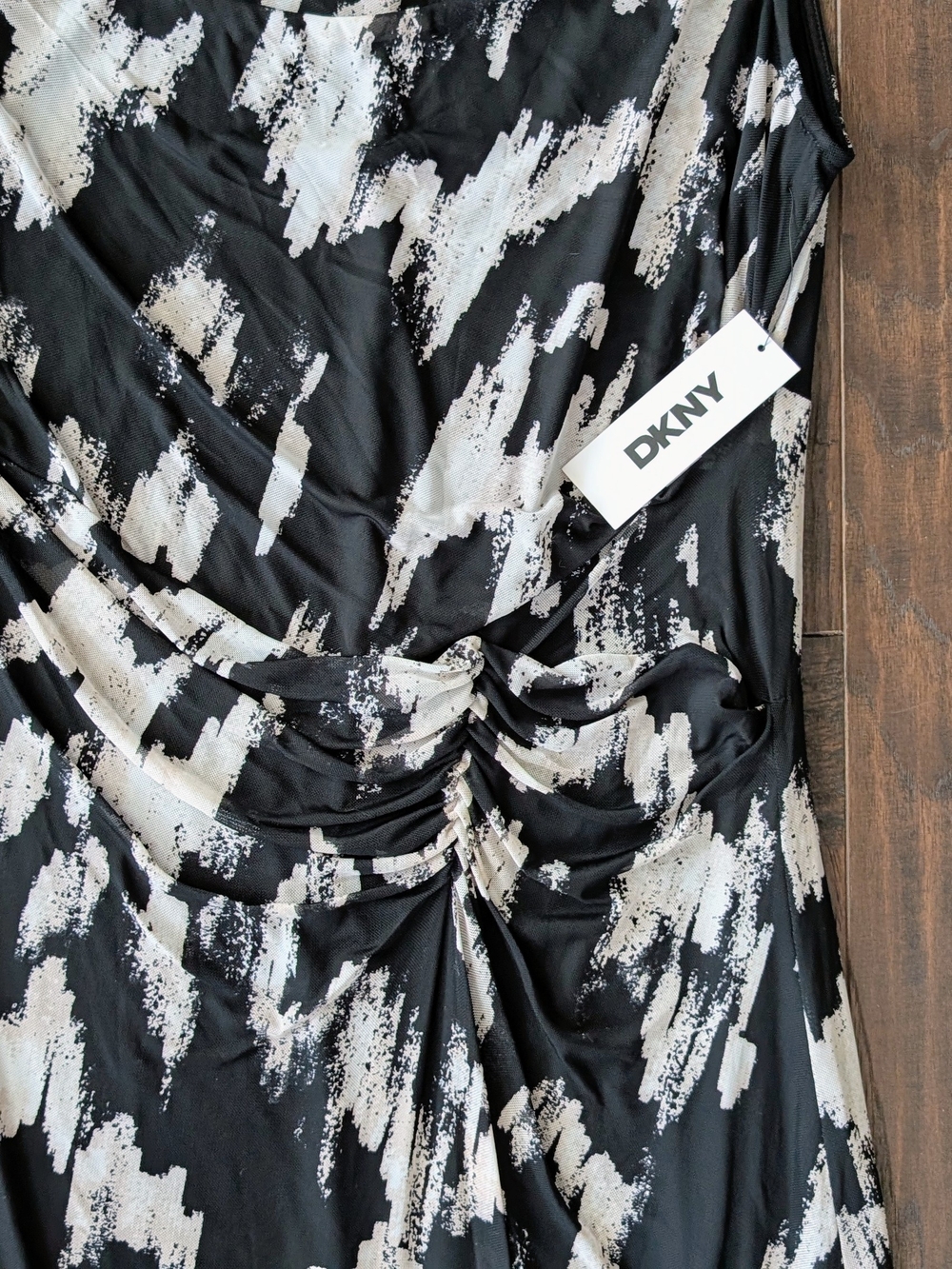 NEW DKNY Sleeveless Black and Cream Abstract Print Mesh Maxi Dress - Picture 13 of 16